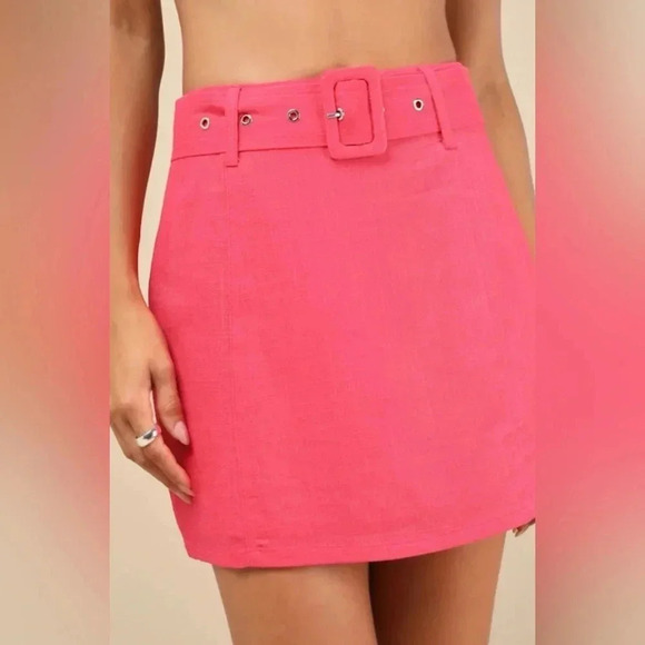 NEW w/tags (NWT) Lulu’s Trendsetting Option Hot Pink Belted High-Rise Mini Skirt - Picture 1 of 4